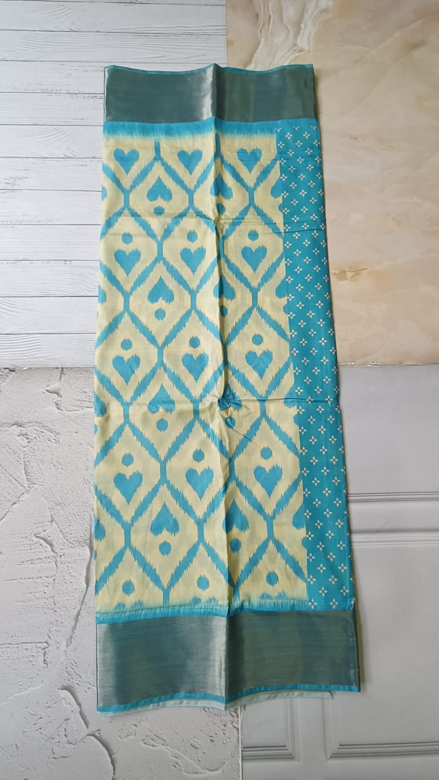 Lightweight Ikkat Dola Soft Silk Saree – Elegant Daily & Festive Wear