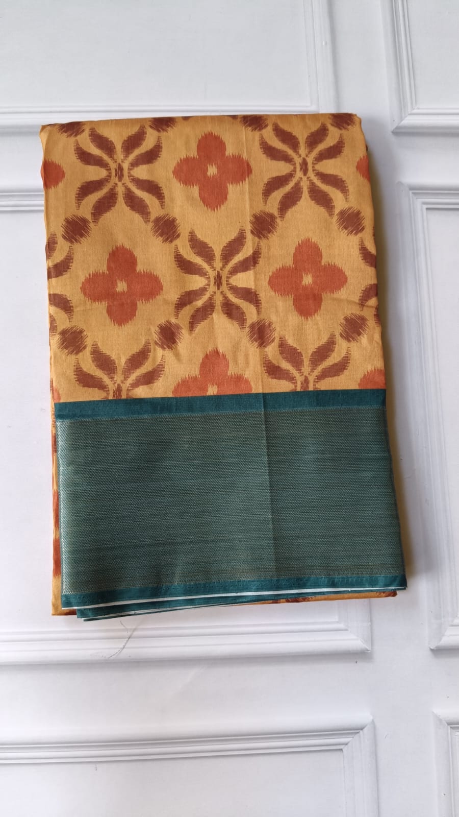 Lightweight Ikkat Dola Soft Silk Saree – Elegant Daily & Festive Wear