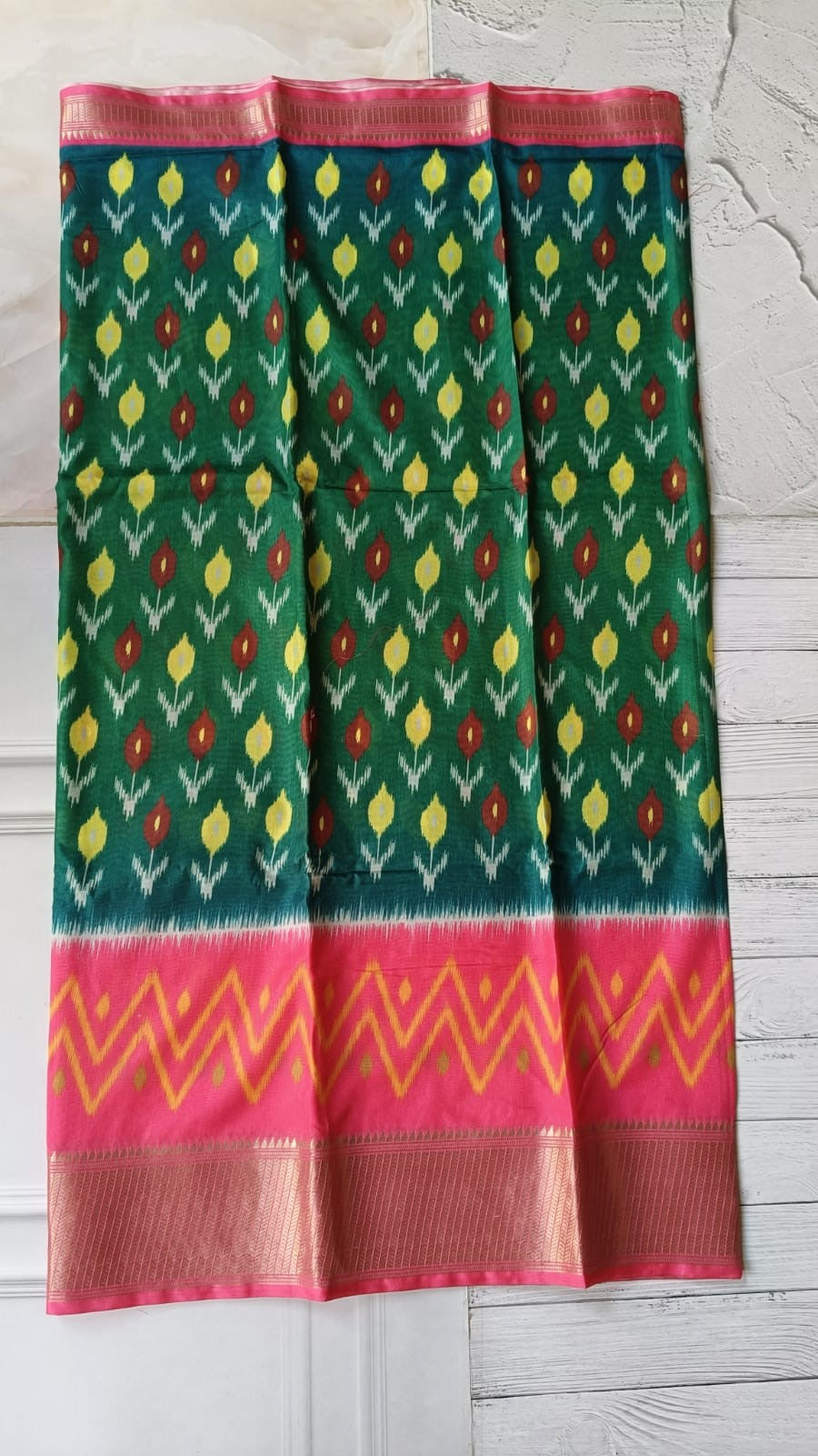 Lightweight Ikkat Dola Soft Silk Saree – Elegant Daily & Festive Wear