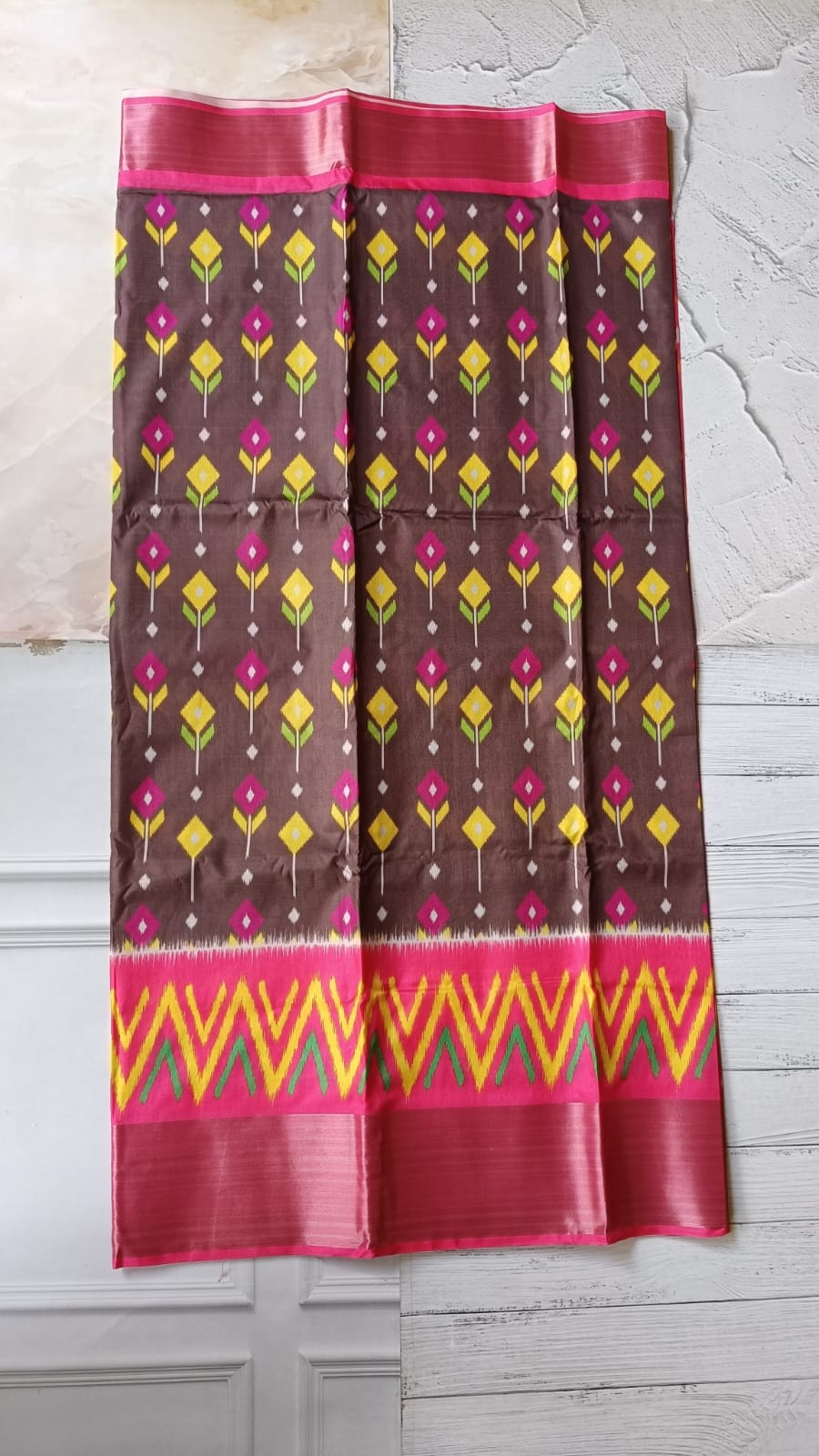 Lightweight Ikkat Dola Soft Silk Saree – Elegant Daily & Festive Wear