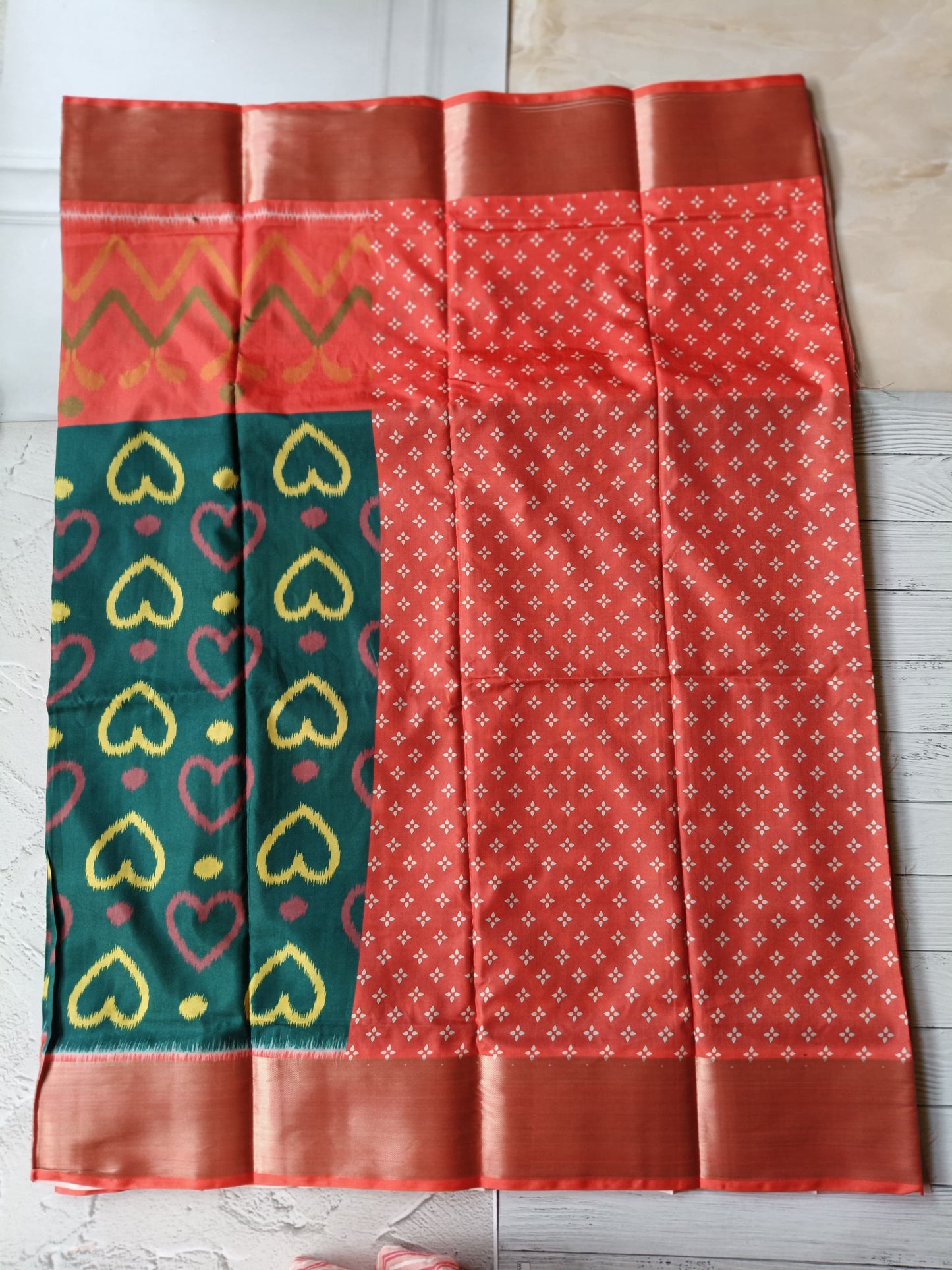 Lightweight Ikkat Dola Soft Silk Saree – Elegant Daily & Festive Wear