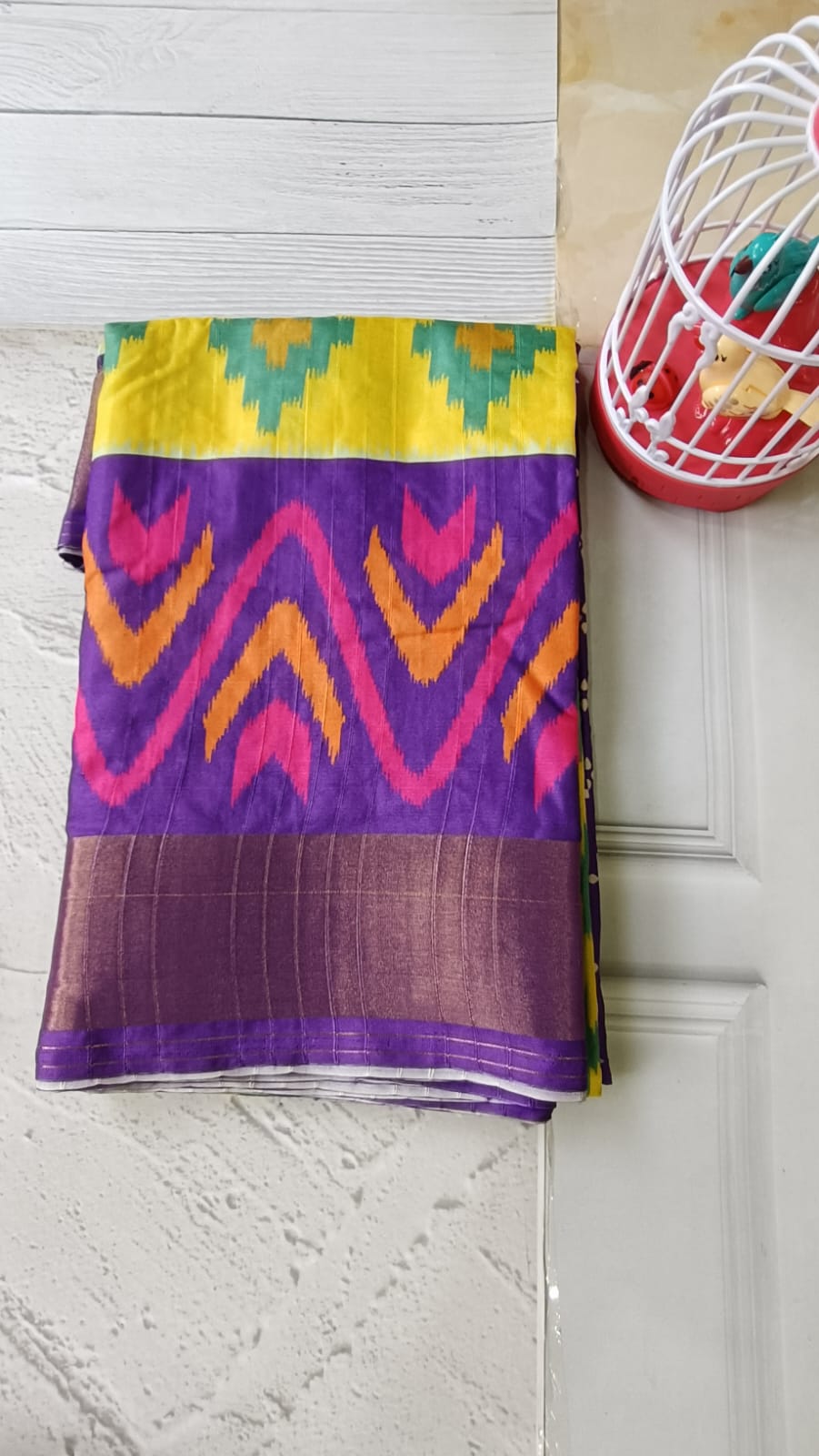 Lightweight Ikkat Dola Soft Silk Saree – Elegant Daily & Festive Wear