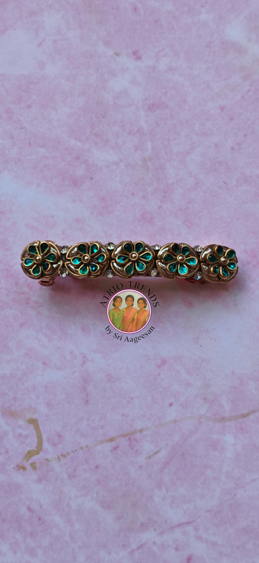 Kundan hair clip blue and gold