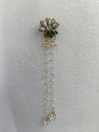 white lotus hair hook 