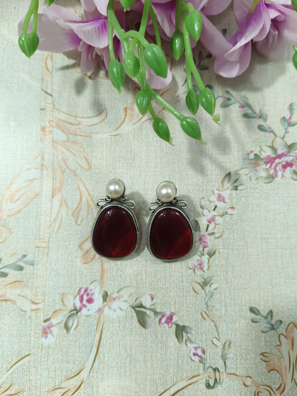 stud earrings 