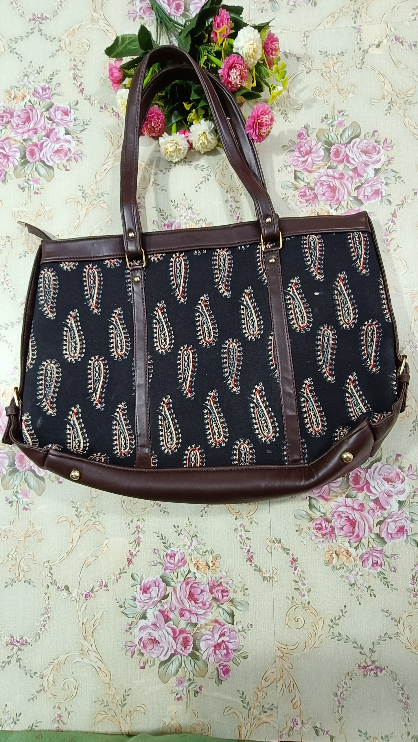 trendy office laptop hand bag