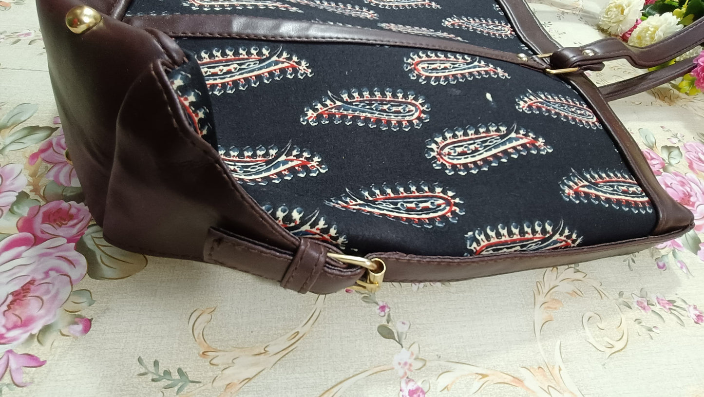 trendy office laptop hand bag