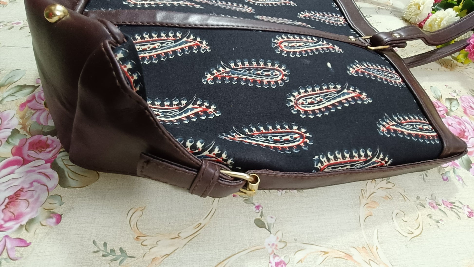 trendy office laptop hand bag
