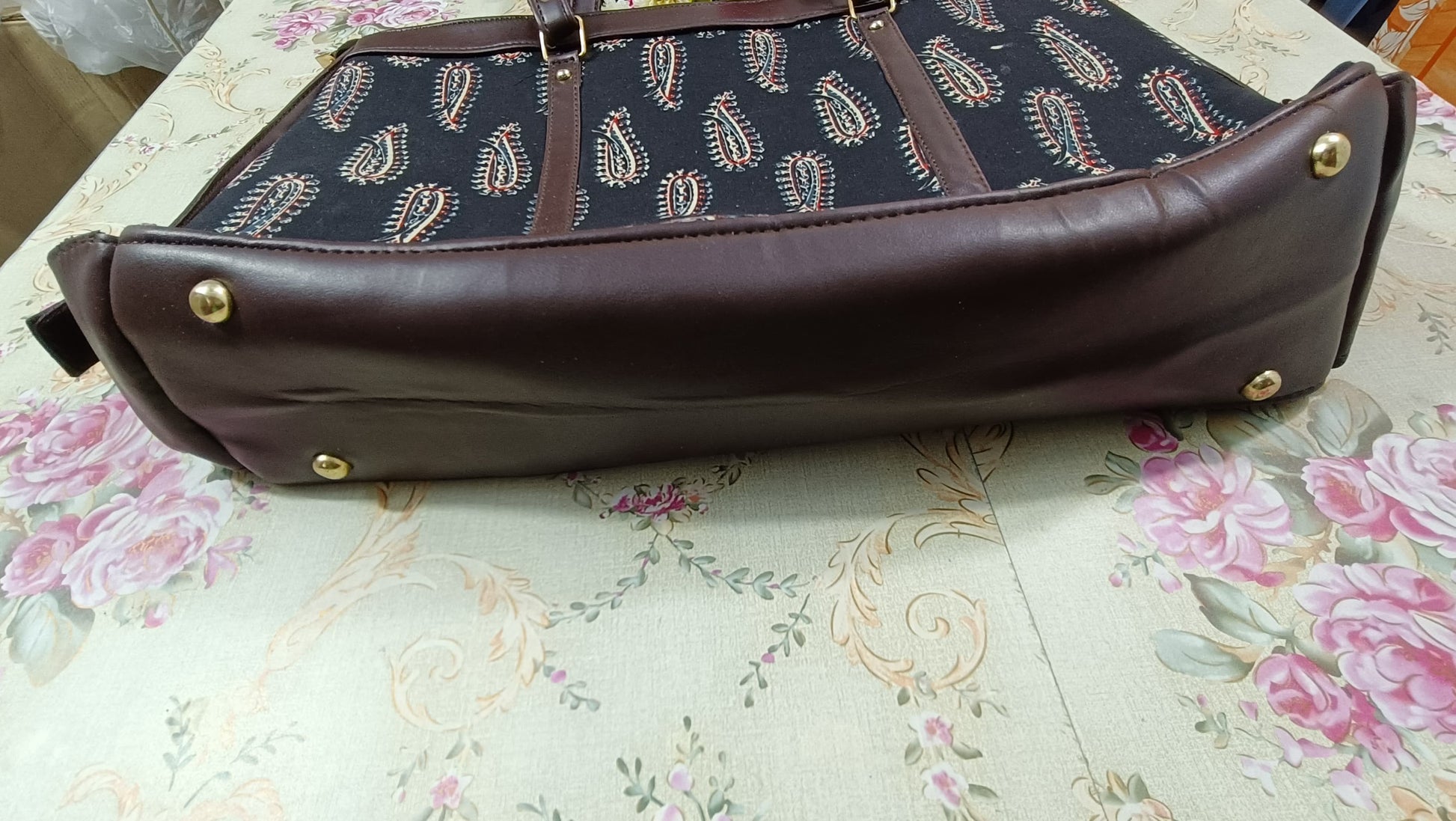 trendy office laptop hand bag