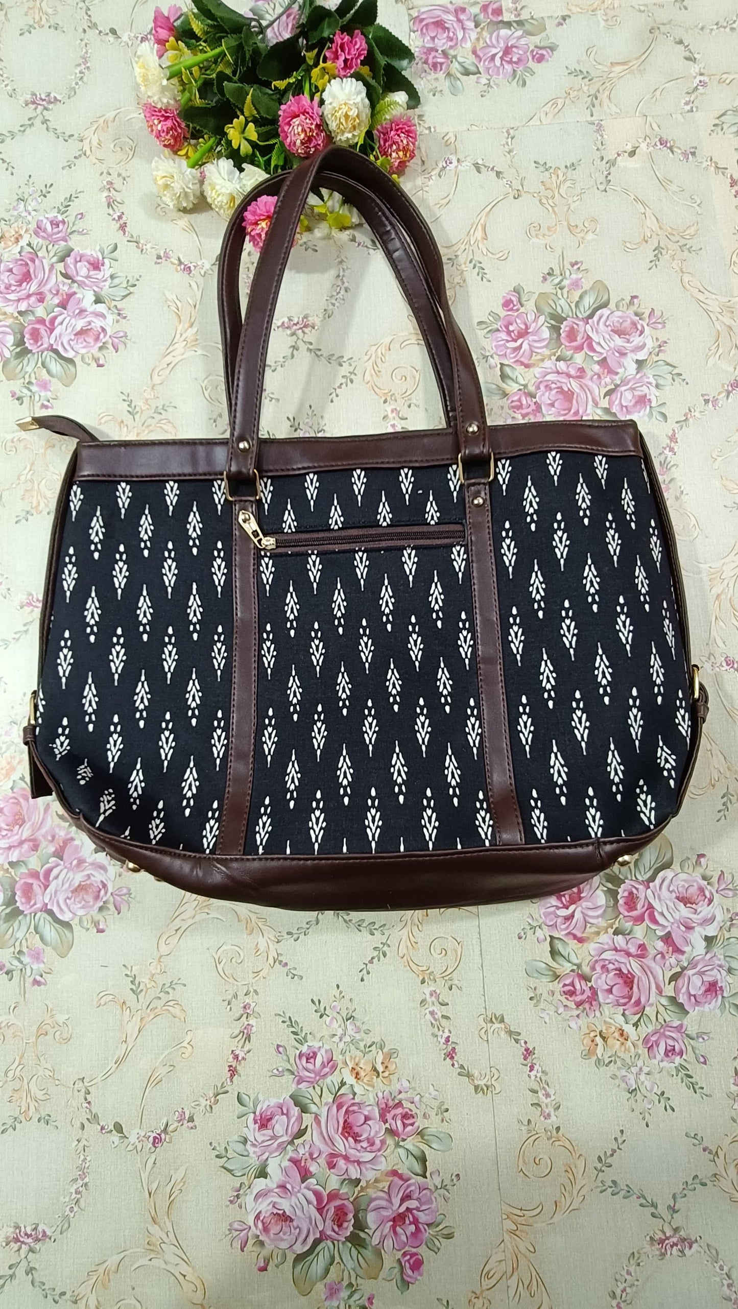 trendy office laptop hand bag