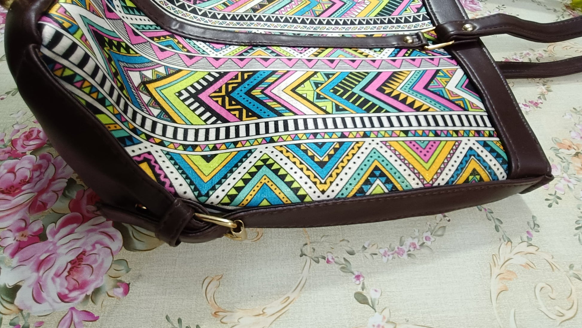 trendy laptop bag 