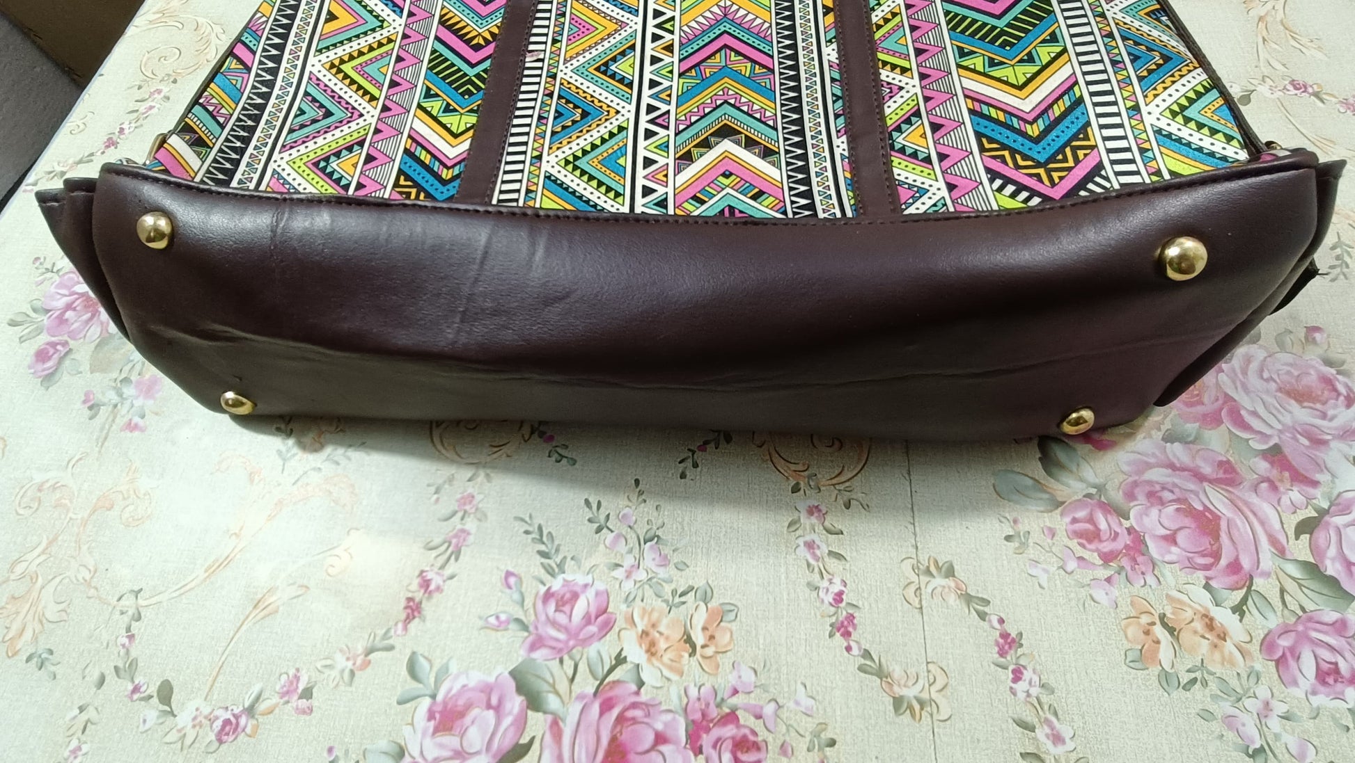 trendy laptop bag 