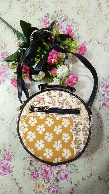 round sling bag