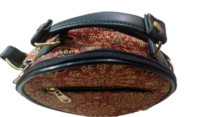 round sling bag