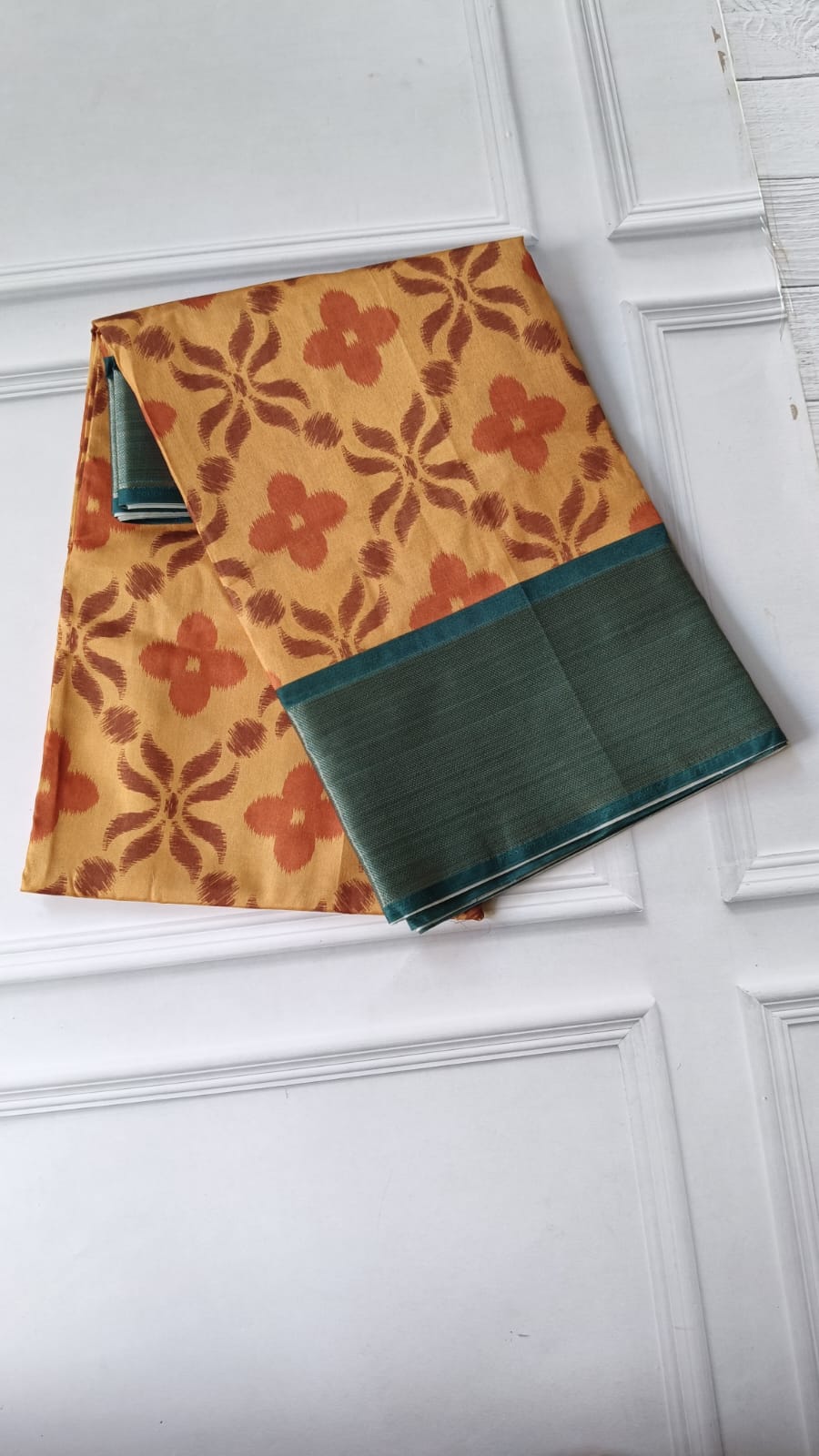 Lightweight Ikkat Dola Soft Silk Saree – Elegant Daily & Festive Wear