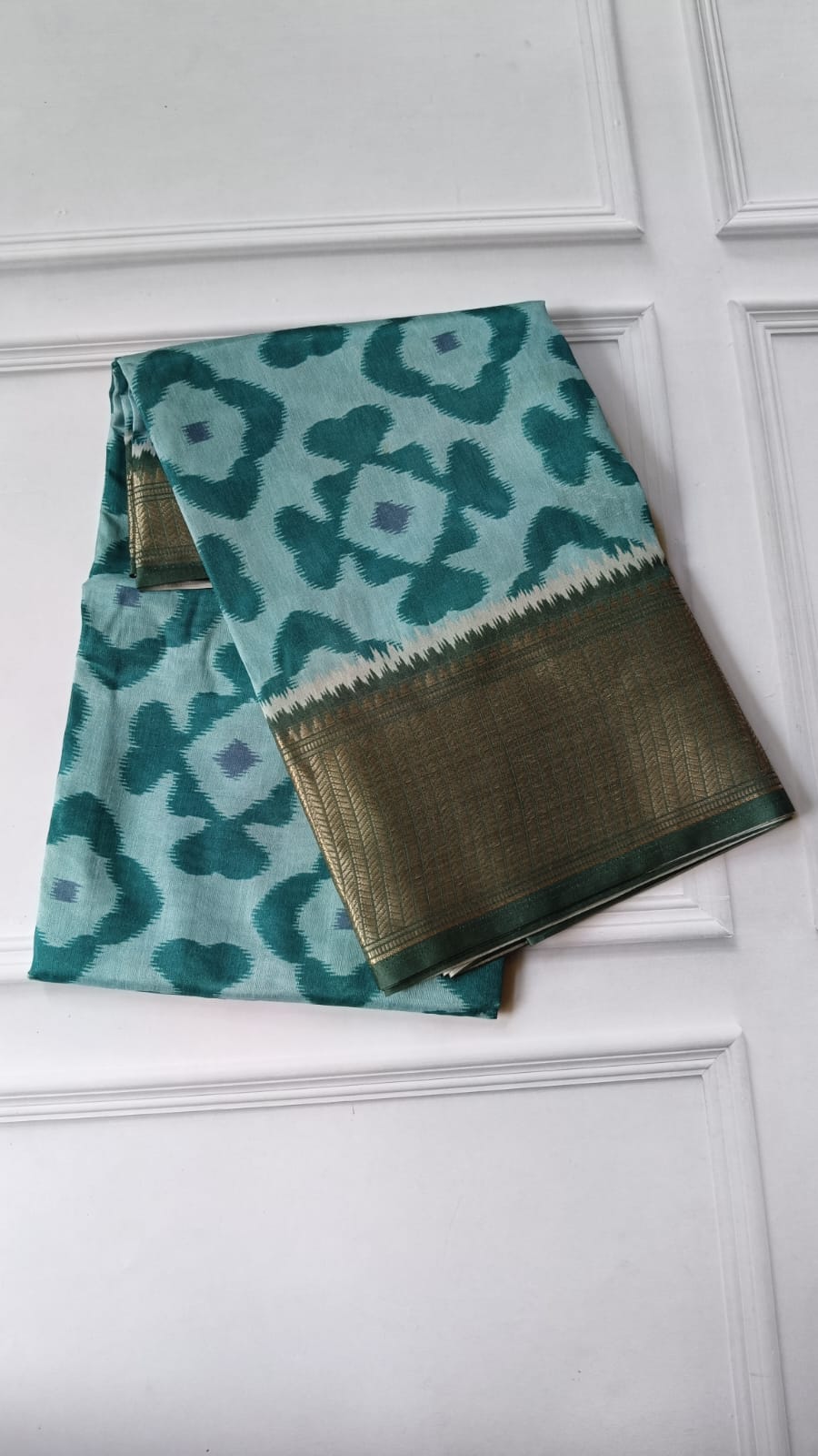 Lightweight Ikkat Dola Soft Silk Saree – Elegant Daily & Festive Wear