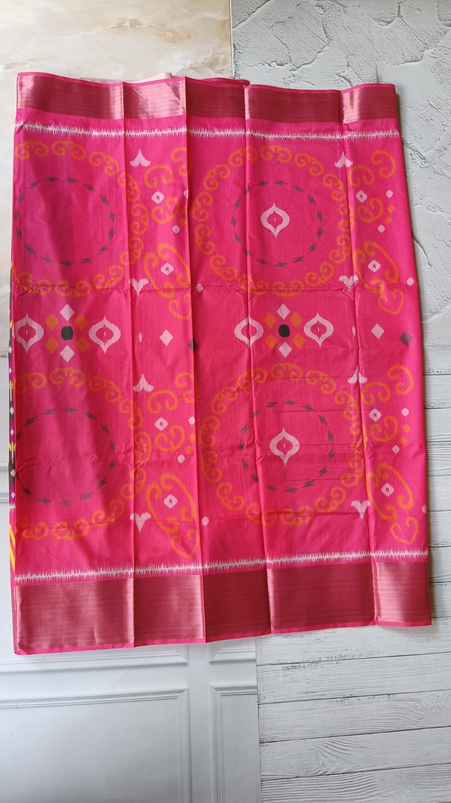 Lightweight Ikkat Dola Soft Silk Saree – Elegant Daily & Festive Wear
