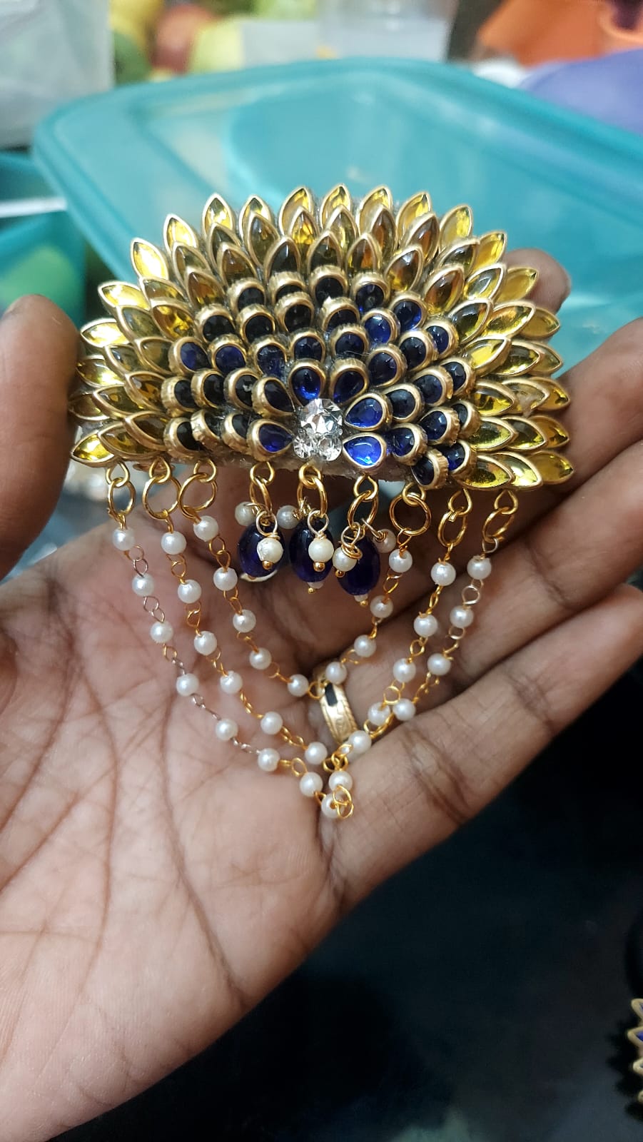 yellow kundan hair clip